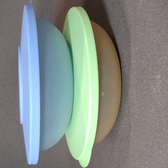 Tupperware Kitchen 2 Tupperware Cereal Bowls With Lids Poshmark